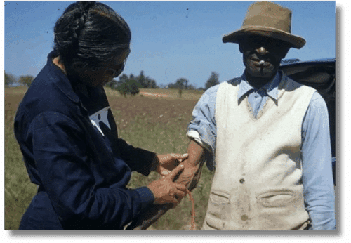 Eunice Rivers mit einem Teilnehmer